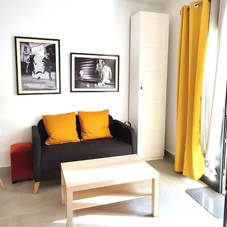 Estudio Alamillo2 Apartmán